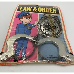 1968 Chemtoy‎ Vintage Playset Police Badge And Cuffs Dress Up Kit Costume